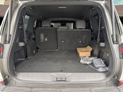Vehicle inventory photo 21